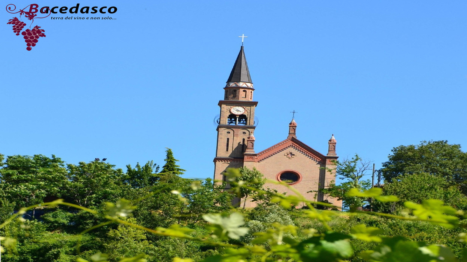 Bacedasco vista Chiesa